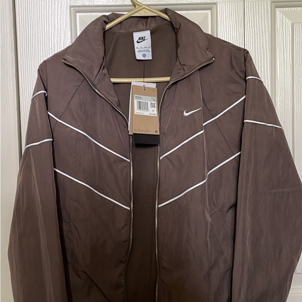 Nike Brown Windbreaker with White Accents